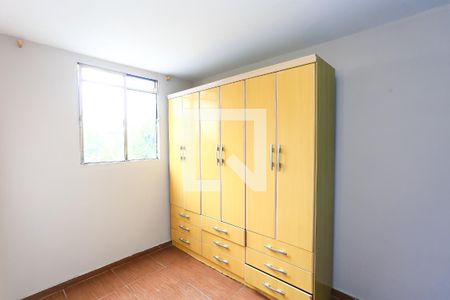 quarto 2 de apartamento para alugar com 2 quartos, 40m² em Conjunto Promorar Raposo Tavares, São Paulo