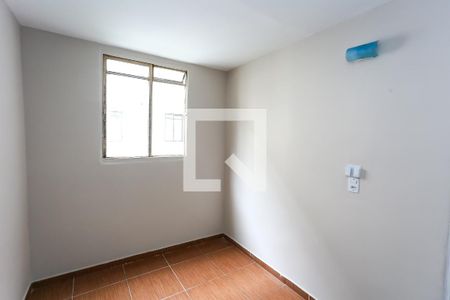 quarto 1 de apartamento para alugar com 2 quartos, 40m² em Conjunto Promorar Raposo Tavares, São Paulo