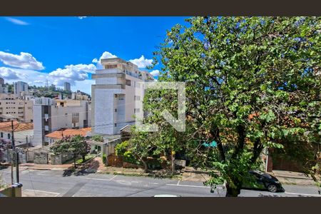 Quarto de apartamento à venda com 2 quartos, 63m² em Santo Antônio, Belo Horizonte