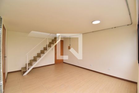 Sala e Cozinha de apartamento para alugar com 1 quarto, 56m² em Cristo Rei, Curitiba