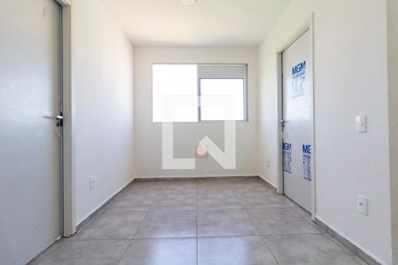 Sala, Cozinha e Área de Serviço de apartamento à venda com 2 quartos, 34m² em Vila California, São Paulo