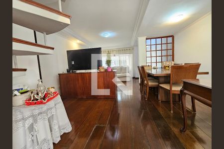 Sala de casa à venda com 2 quartos, 145m² em Jardim Hipico, São Paulo
