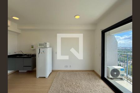 Quarto  de kitnet/studio para alugar com 0 quarto, 27m² em Santo Amaro, São Paulo