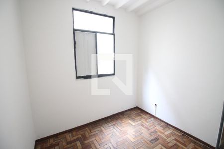 Quarto 1 de apartamento para alugar com 2 quartos, 40m² em Inconfidentes, Contagem