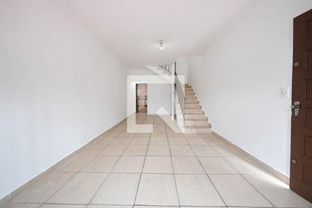 Sala de casa para alugar com 4 quartos, 130m² em Penha de França, São Paulo