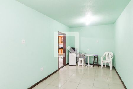 Sala 1 de casa à venda com 3 quartos, 270m² em Guajuviras, Canoas
