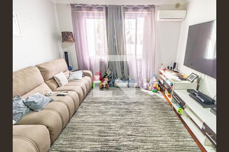 Sala de TV de casa para alugar com 4 quartos, 380m² em Vila Regente Feijó, São Paulo