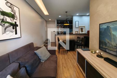 Sala de Estar de apartamento à venda com 2 quartos, 54m² em Centro, Campinas