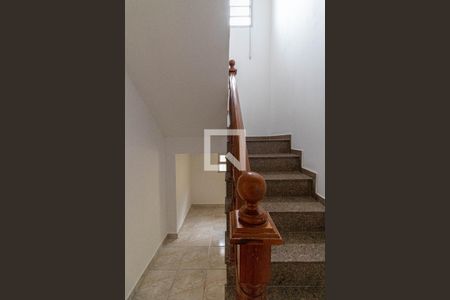 Escada de casa à venda com 3 quartos, 194m² em Cidade Patriarca, São Paulo