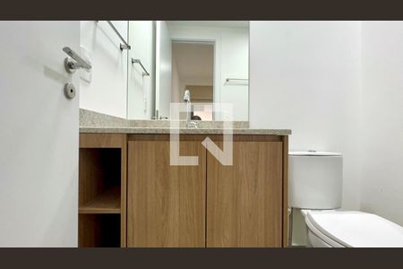 Banheiro da Suíte de kitnet/studio para alugar com 1 quarto, 27m² em Pinheiros, São Paulo