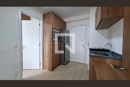 Sala e Cozinha de apartamento para alugar com 1 quarto, 27m² em Pinheiros, São Paulo