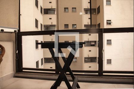 Sala de apartamento à venda com 3 quartos, 98m² em Chácara Inglesa, São Paulo