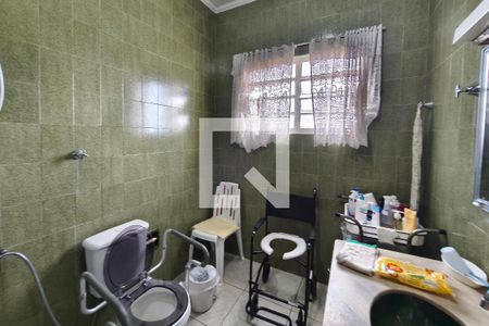 Banheiro Suíte de casa à venda com 3 quartos, 330m² em Jardim Nova Europa, Campinas