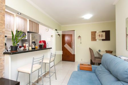 Sala de apartamento à venda com 3 quartos, 65m² em Itaquera, São Paulo