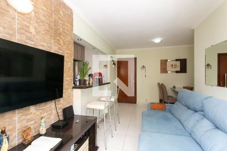 Sala de apartamento à venda com 3 quartos, 65m² em Itaquera, São Paulo