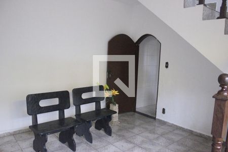 Sala  de casa à venda com 4 quartos, 300m² em Vila Sao Rafael, Guarulhos
