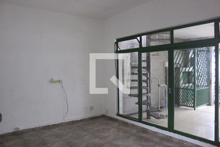 Hall de entrada  de casa à venda com 4 quartos, 300m² em Vila Sao Rafael, Guarulhos