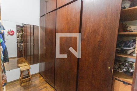 Closet da Suíte de apartamento para alugar com 4 quartos, 198m² em Funcionários, Belo Horizonte