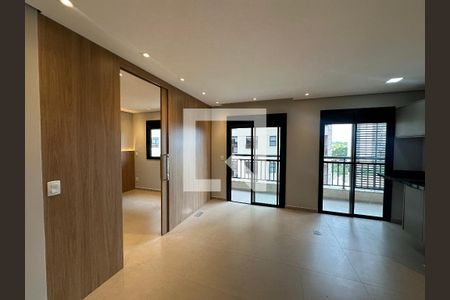 Sala/Cozinha de apartamento para alugar com 1 quarto, 40m² em Empresarial 18 do Forte, Barueri