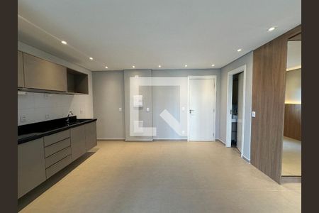 Sala/Cozinha de apartamento para alugar com 1 quarto, 40m² em Empresarial 18 do Forte, Barueri