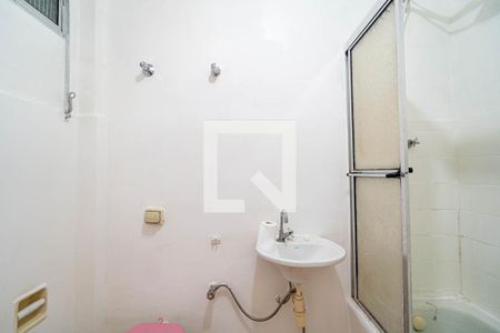 Banheiro de apartamento para alugar com 1 quarto, 55m² em Bela Vista, São Paulo