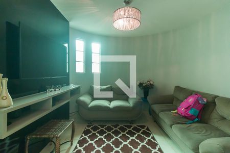 Sala de TV de casa para alugar com 3 quartos, 175m² em Vila Oliveira, Mogi das Cruzes