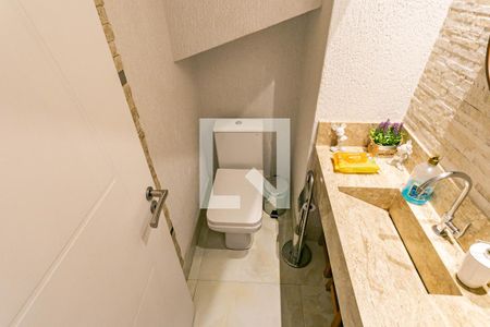 lavabo de casa à venda com 4 quartos, 240m² em Bosque da Saúde, São Paulo
