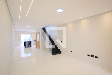 Sala de casa à venda com 3 quartos, 160m² em Vila Carrão, São Paulo