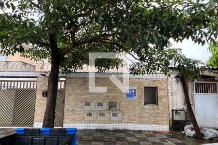 Fachada de casa de condomínio para alugar com 3 quartos, 100m² em Macuco, Santos
