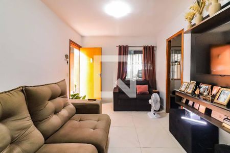 Sala de casa para alugar com 5 quartos, 140m² em Jardim Celeste, São Paulo