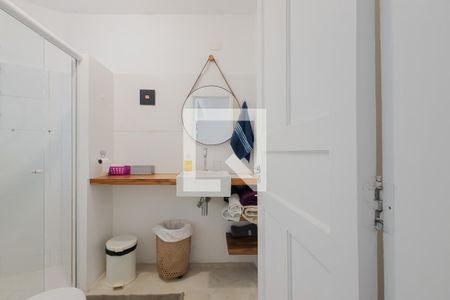 Banheiro de apartamento para alugar com 1 quarto, 47m² em Pinheiros, São Paulo