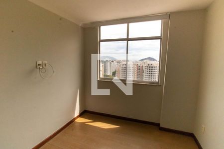 Quarto 1 de apartamento para alugar com 2 quartos, 75m² em Cubango, Niterói