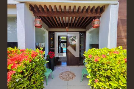 Área Externa de casa de condomínio à venda com 5 quartos, 820m² em Barra da Tijuca, Rio de Janeiro