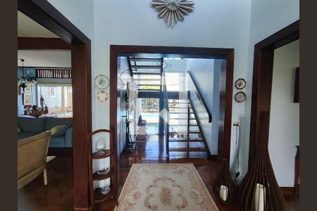 Hall de casa de condomínio à venda com 5 quartos, 820m² em Barra da Tijuca, Rio de Janeiro