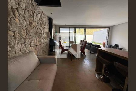 Casa à venda com 3 quartos, 200m² em Residencial Tambore III, Santana de Parnaíba