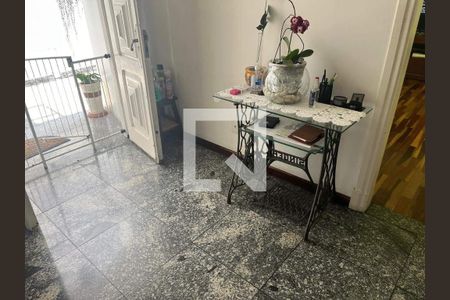 Casa à venda com 4 quartos, 194m² em Jardim Franca, São Paulo
