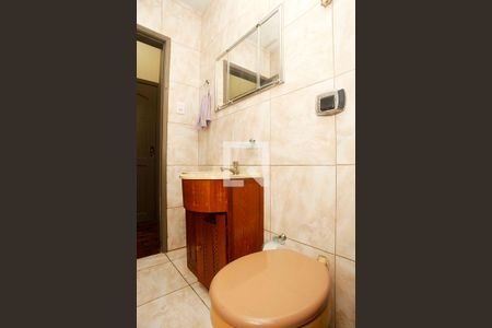 Banheiro de apartamento para alugar com 1 quarto, 46m² em Azenha, Porto Alegre