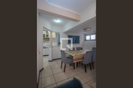 Sala 2 de casa de condomínio para alugar com 4 quartos, 196m² em Vila Assunção, Porto Alegre