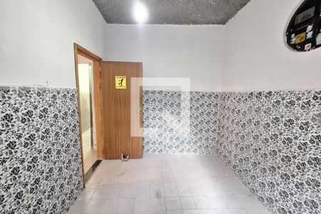 Quarto de casa para alugar com 4 quartos, 80m² em Vila São Luis, Duque de Caxias