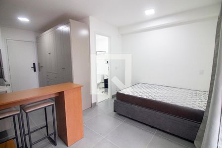 Sala / Quarto - Studio de kitnet/studio para alugar com 1 quarto, 26m² em Jardim das Acacias, São Paulo
