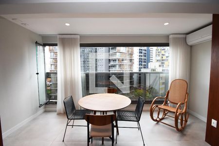 sala de jantar de apartamento para alugar com 1 quarto, 317m² em Sumarezinho, São Paulo