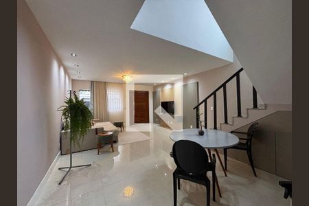 Casa à venda com 3 quartos, 161m² em Piratininga, Niterói