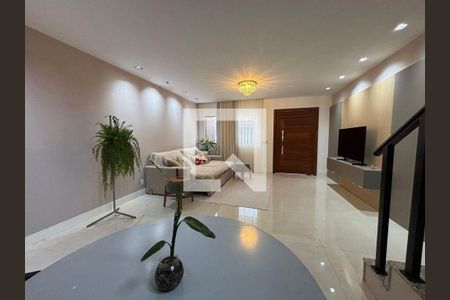 Casa à venda com 3 quartos, 161m² em Piratininga, Niterói