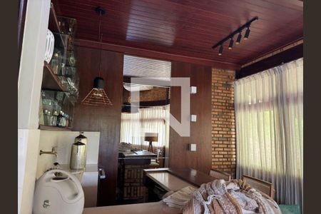 Casa à venda com 3 quartos, 700m² em Matapaca, Niterói