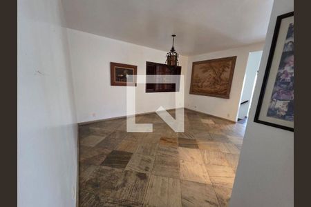 Casa à venda com 3 quartos, 350m² em Sapê, Niterói