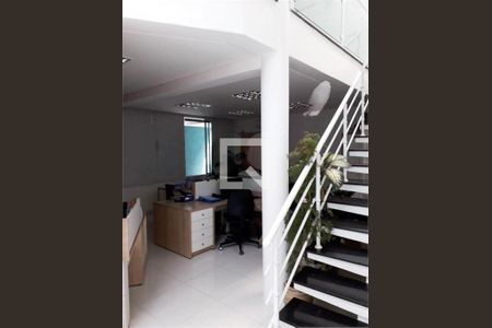 Casa à venda com 3 quartos, 215m² em Bosque da Saúde, São Paulo