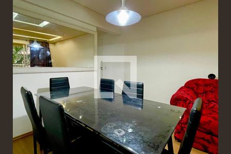 Sala de apartamento à venda com 3 quartos, 65m² em Vila Adelaide Perella, Guarulhos