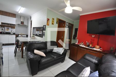 Sala de casa de condomínio à venda com 2 quartos, 52m² em Vila Isolina Mazzei, São Paulo