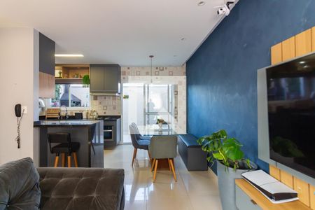 Sala  de casa à venda com 3 quartos, 85m² em Vila Yolanda, Osasco
