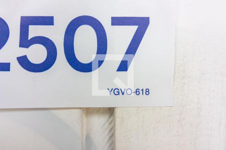 Code de casa à venda com 2 quartos, 200m² em Raposo Tavares, Osasco